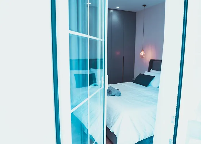 Apartament Tam Skanderbeg Square Center No2 *